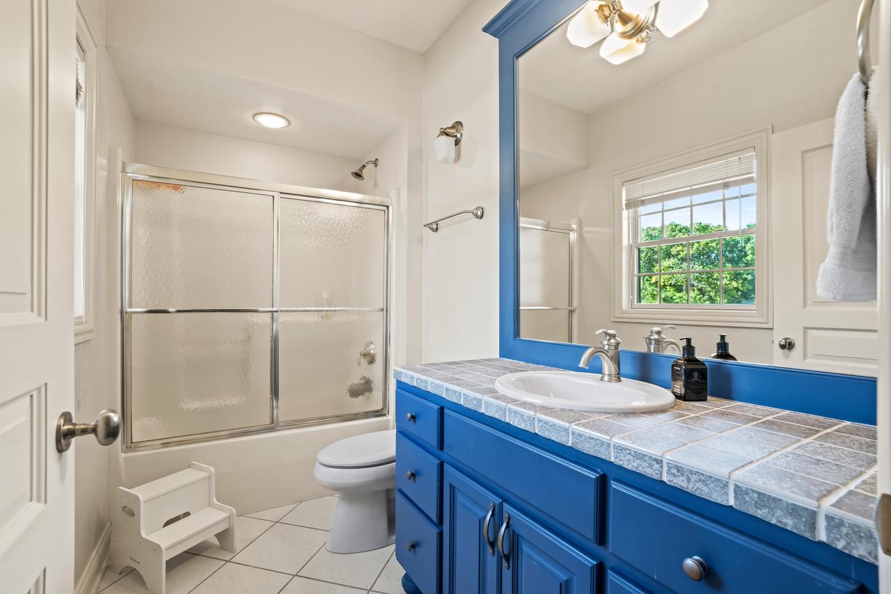 7158 South Cambridge DRIVE