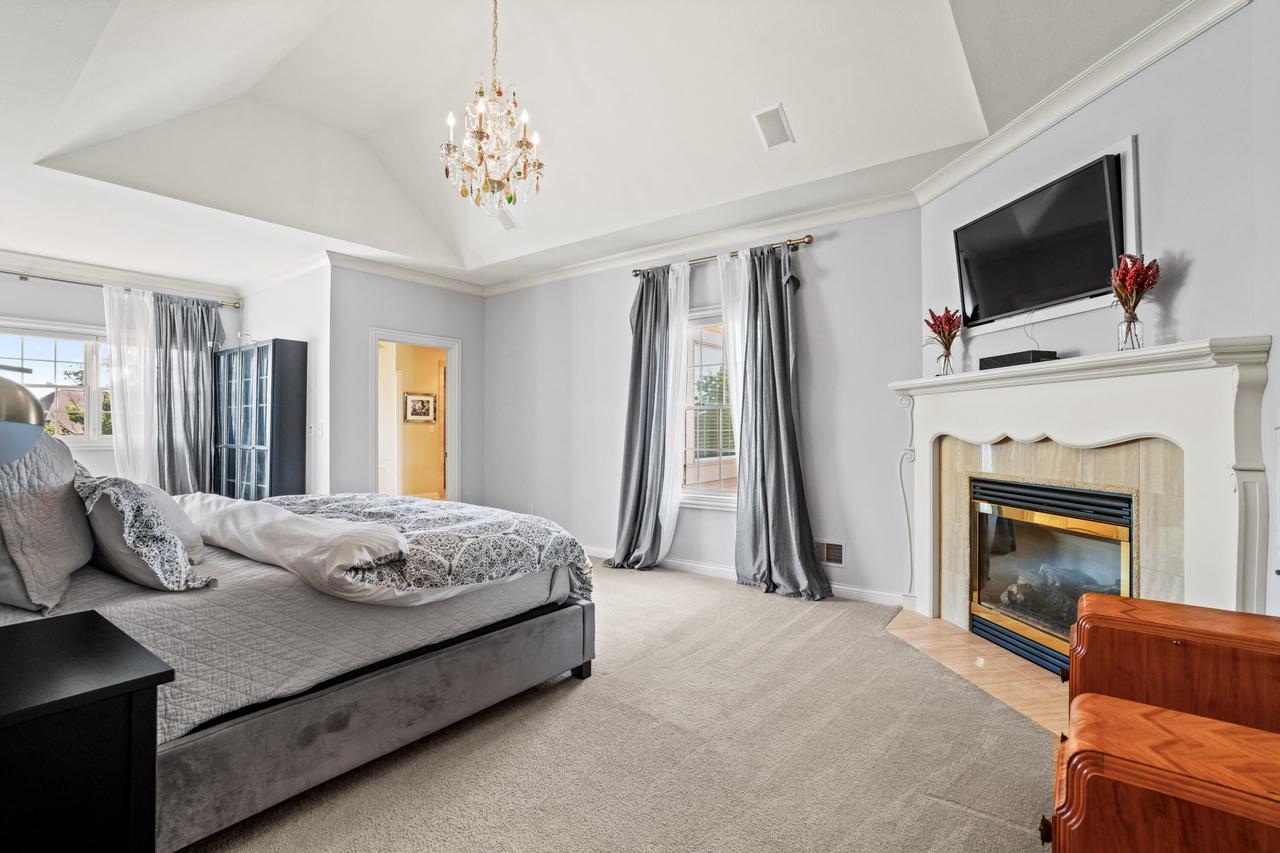 7158 South Cambridge DRIVE