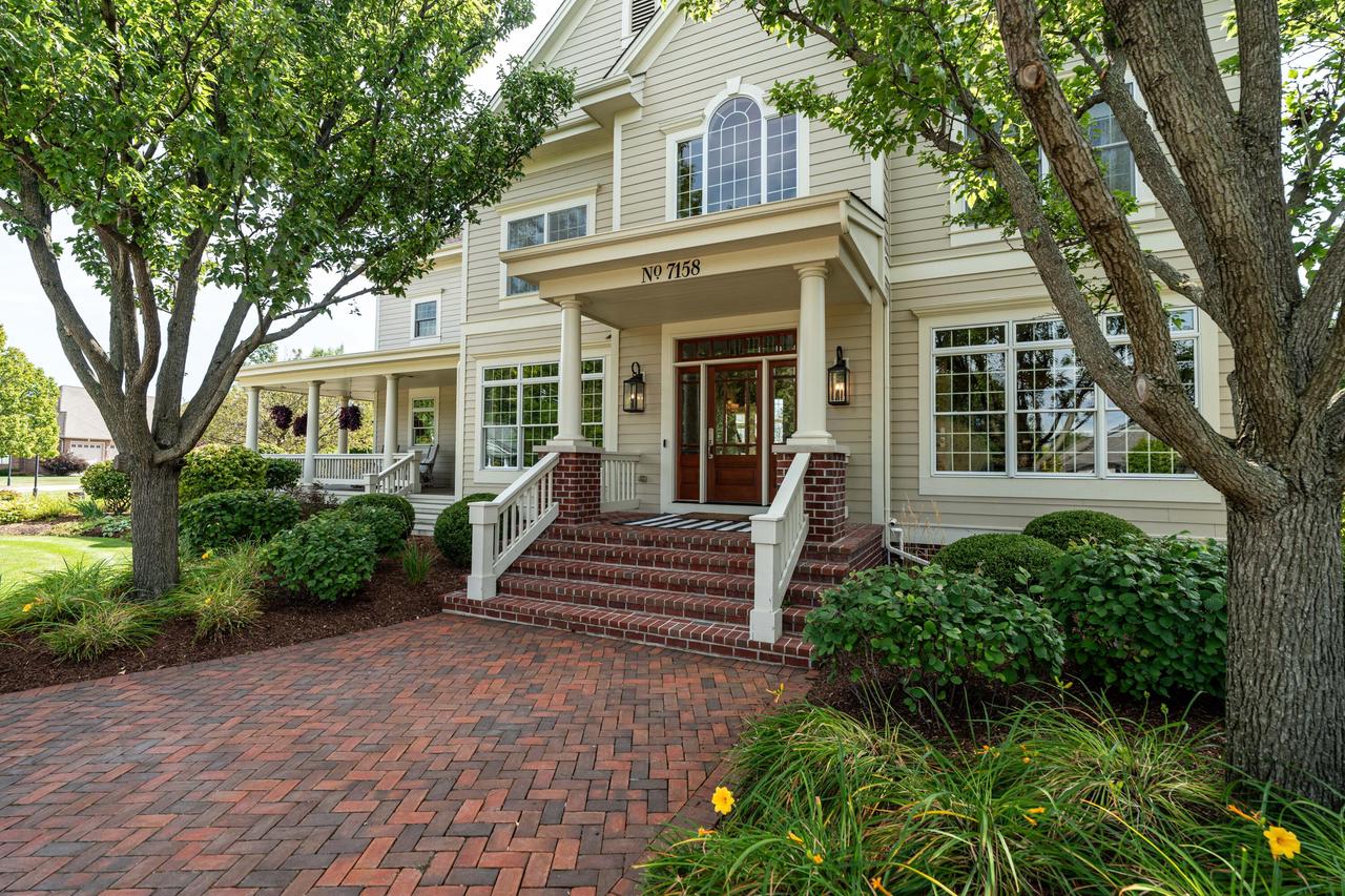 7158 South Cambridge DRIVE