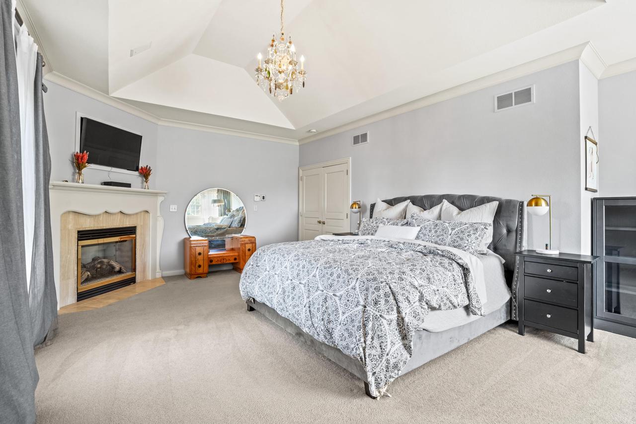 7158 South Cambridge DRIVE