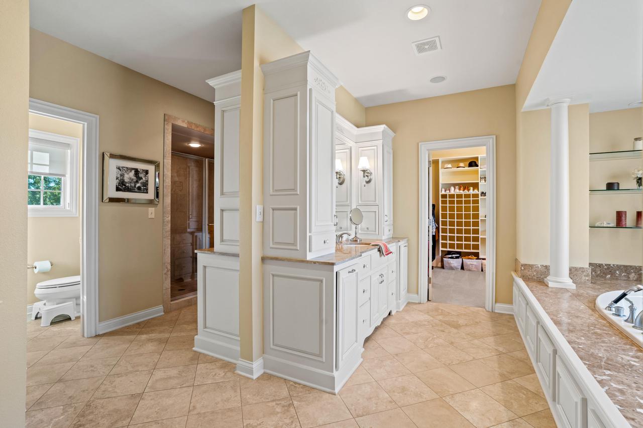 7158 South Cambridge DRIVE