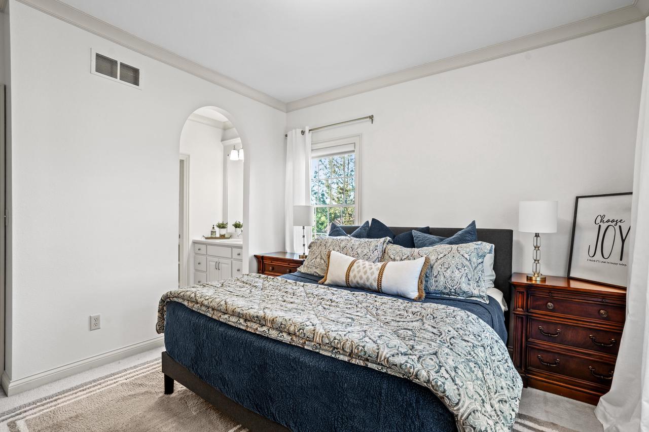 7158 South Cambridge DRIVE