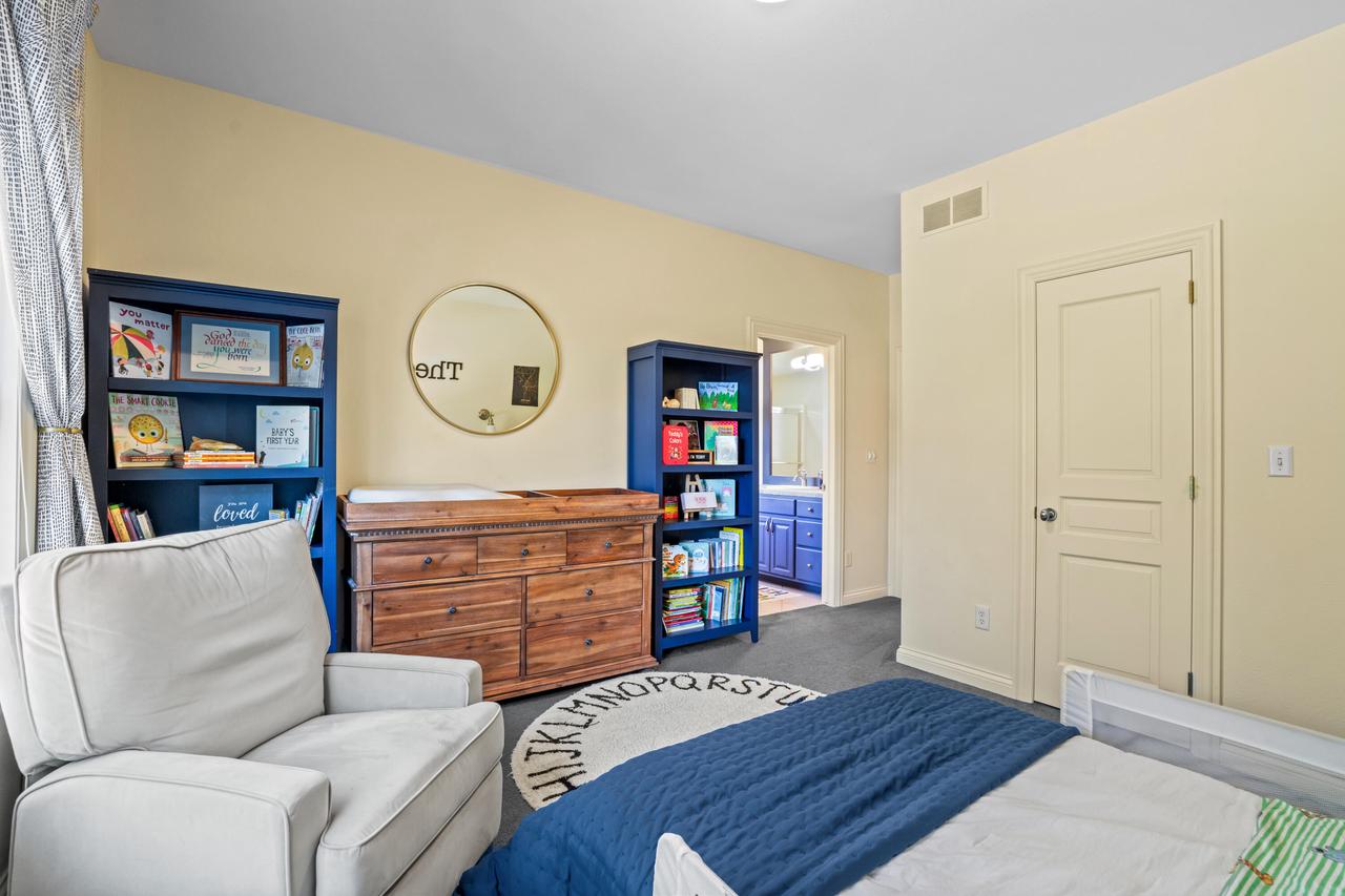 7158 South Cambridge DRIVE