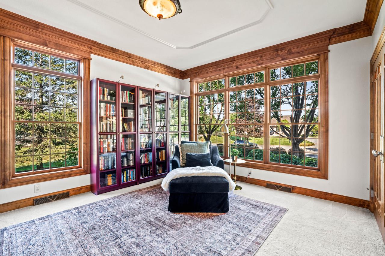 7158 South Cambridge DRIVE