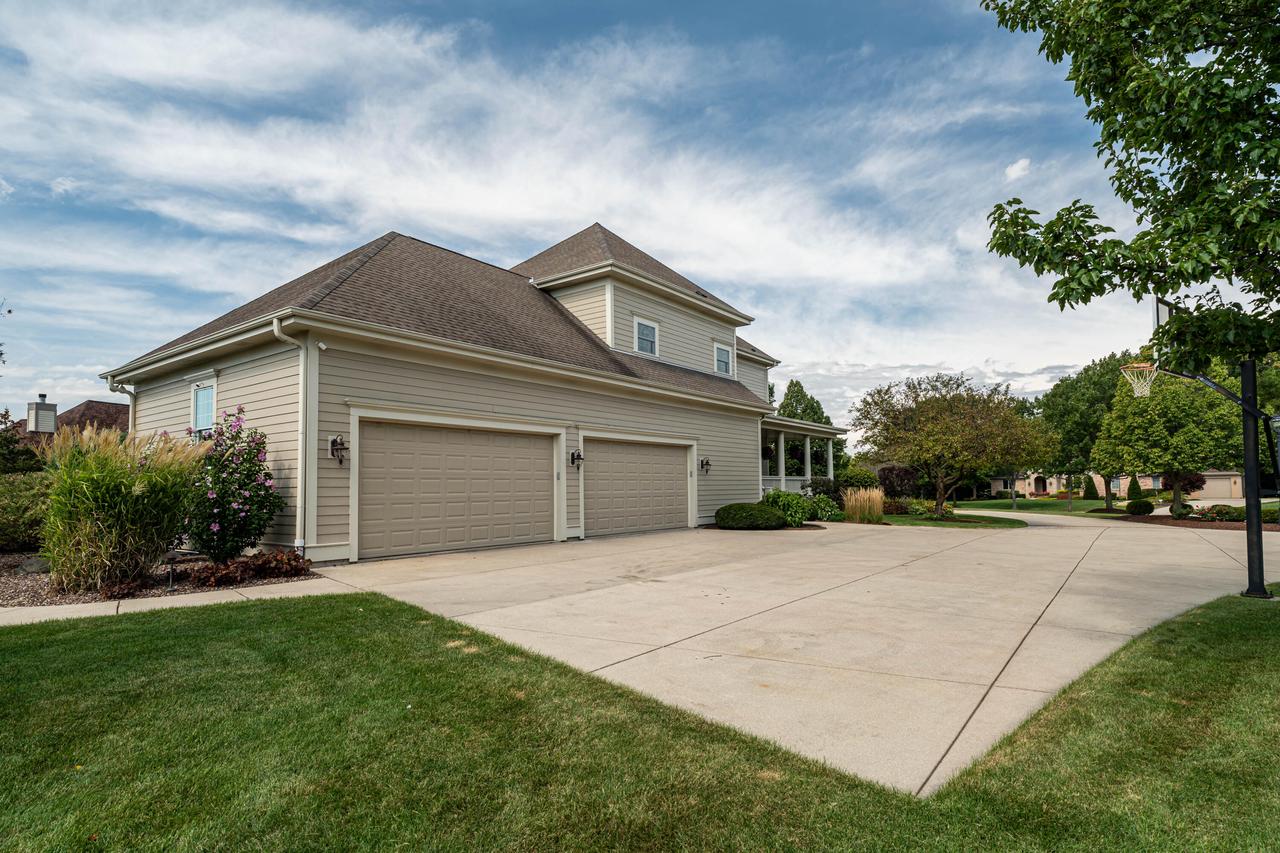 7158 South Cambridge DRIVE