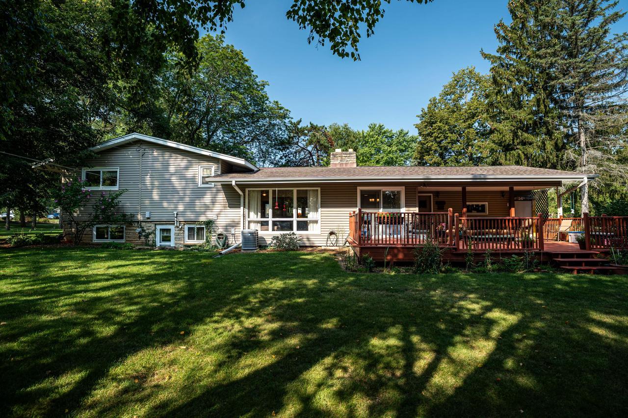 2640 North 128th STREET