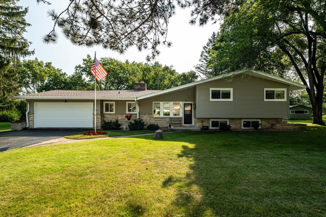 2640 North 128th STREET