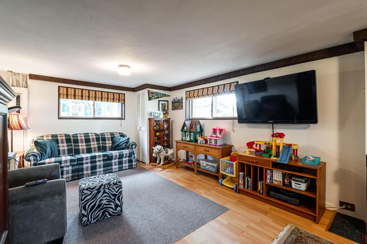 2640 North 128th STREET