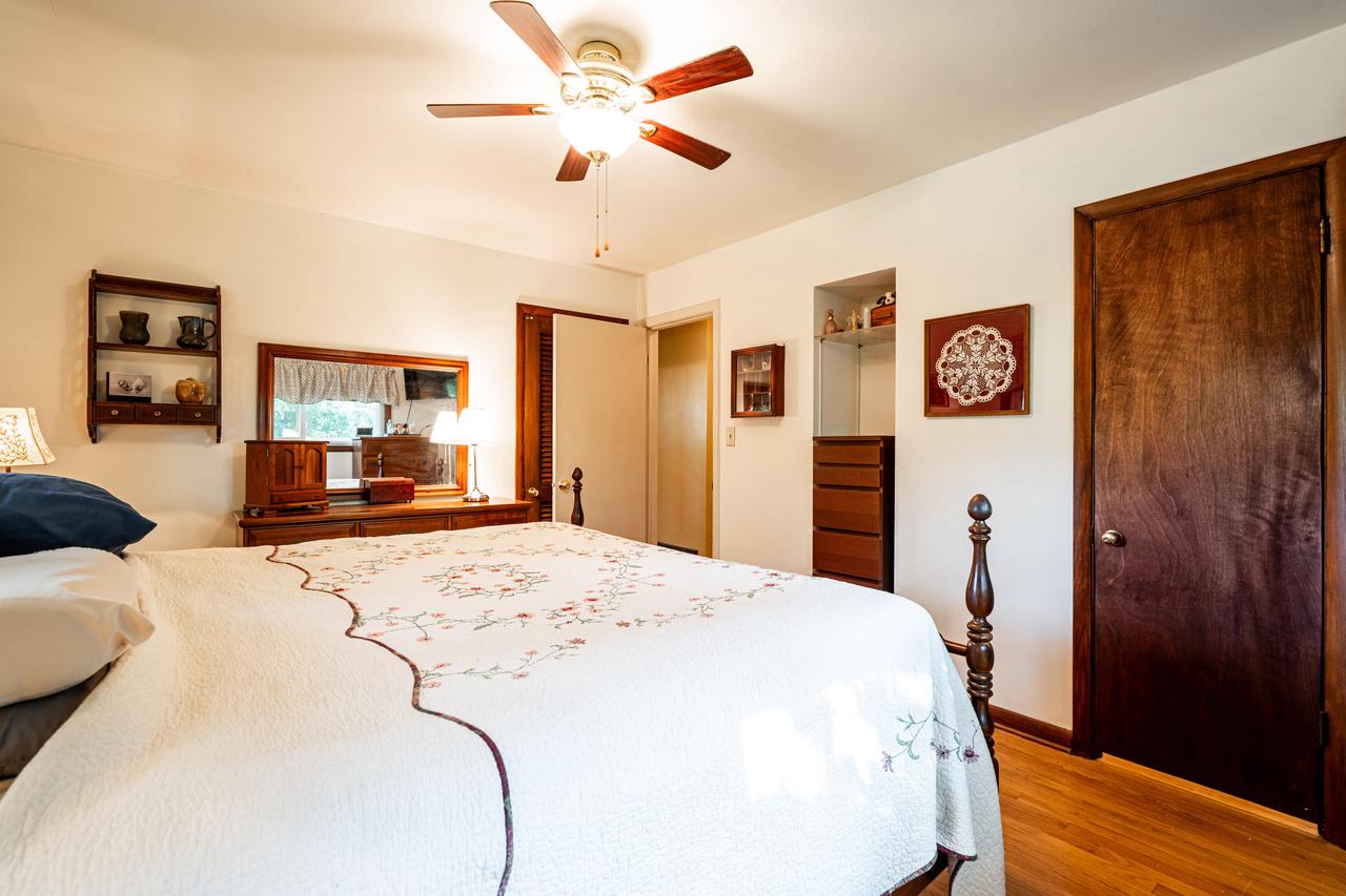 2640 North 128th STREET