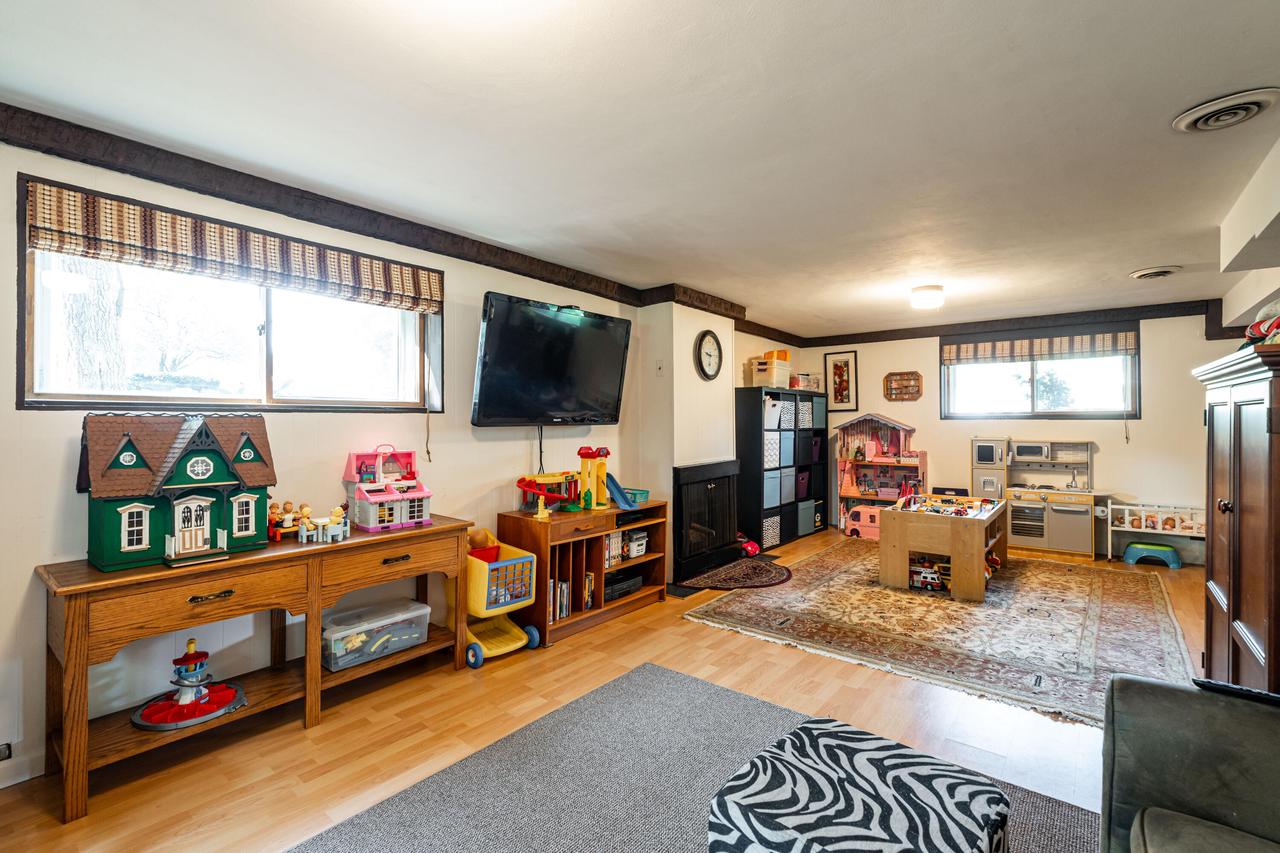 2640 North 128th STREET