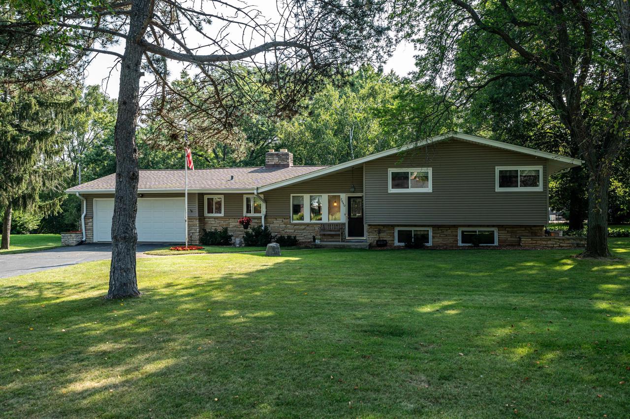 2640 North 128th STREET