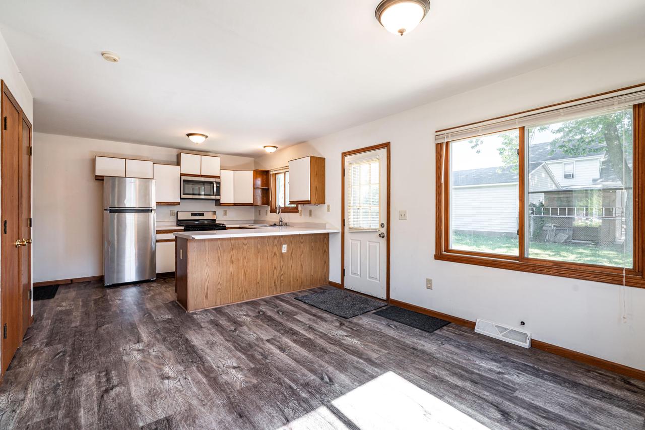 1502 South 101st STREET 1504