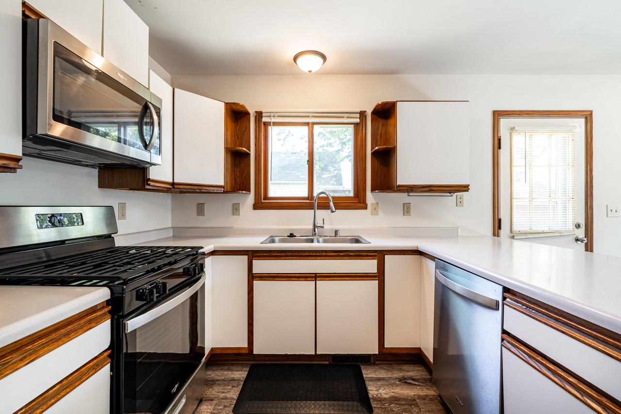 1502 South 101st STREET 1504