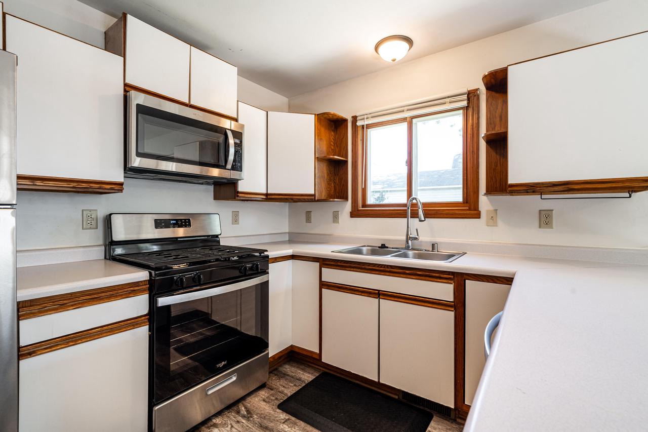 1502 South 101st STREET 1504