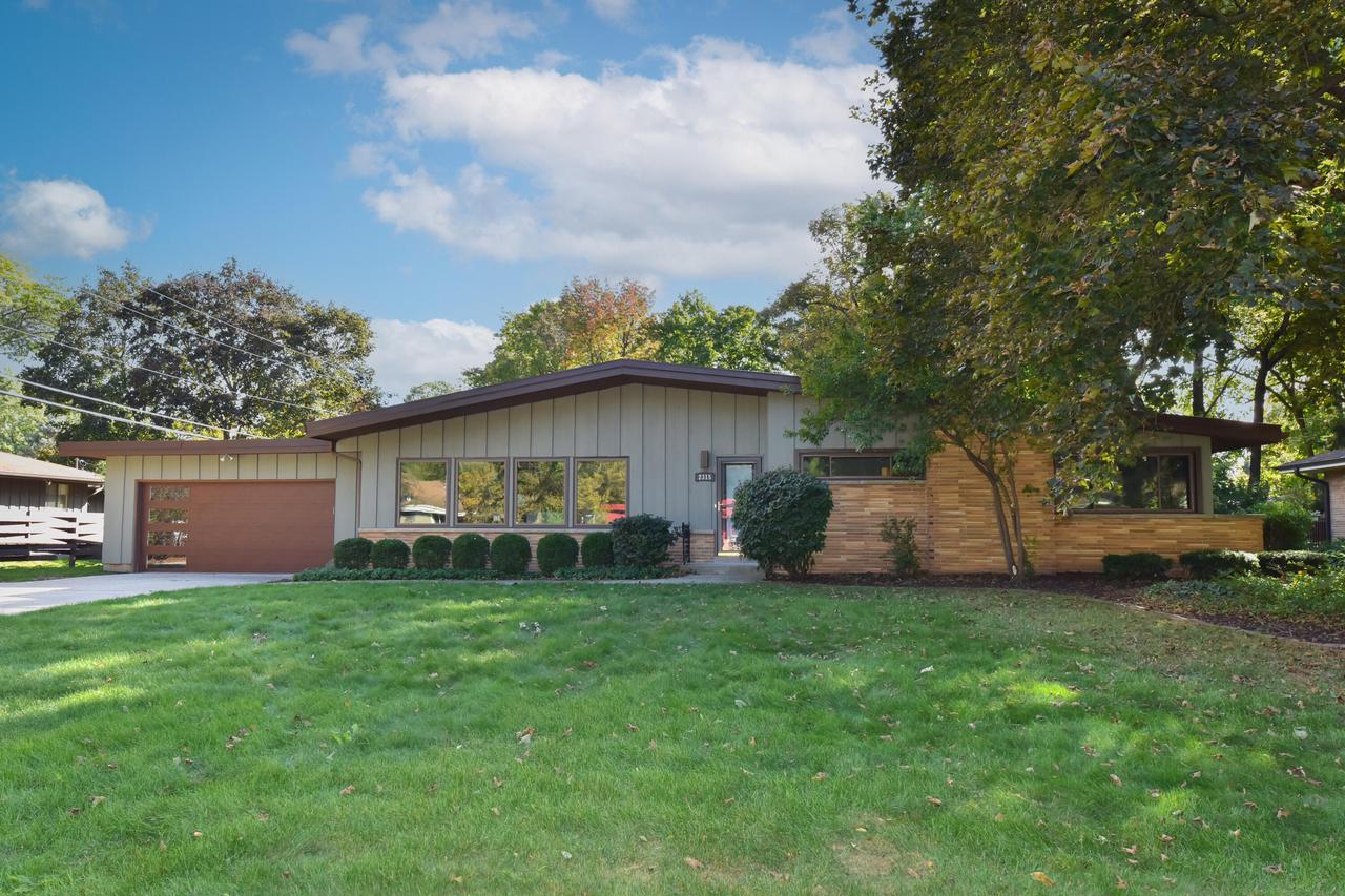 2315 West Apple Tree ROAD