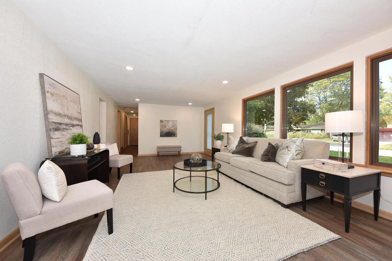 2315 West Apple Tree ROAD