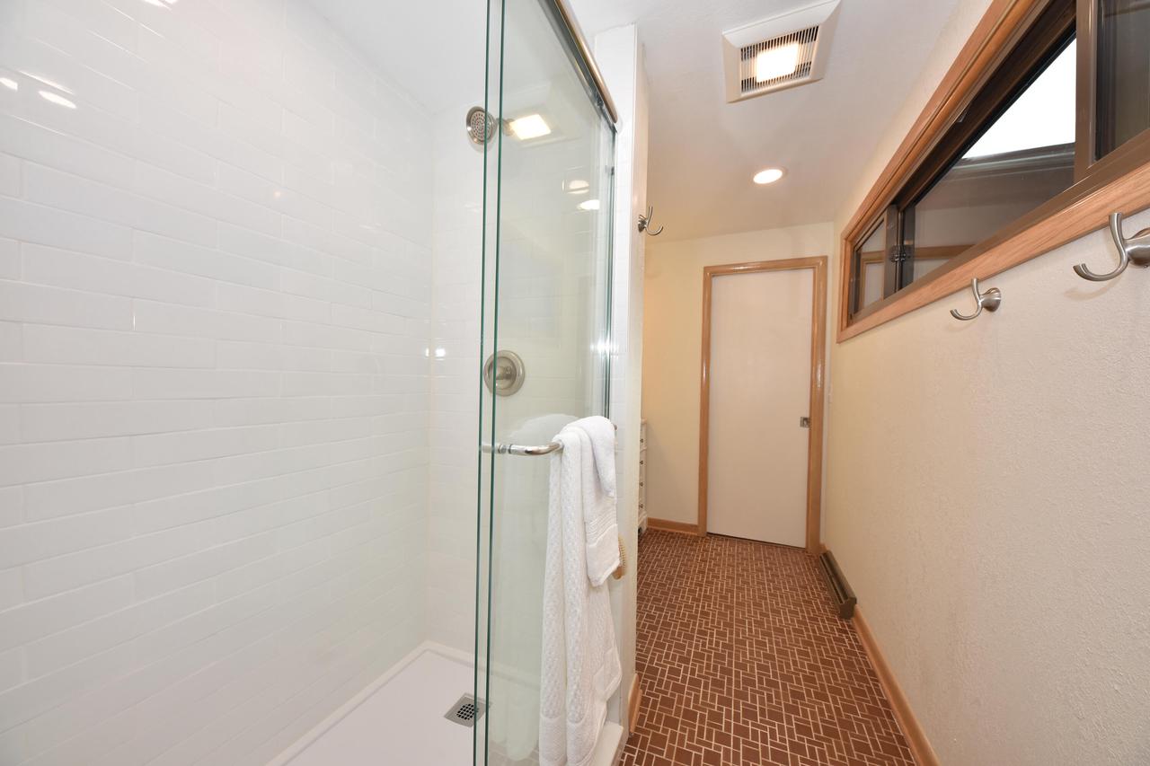 2315 West Apple Tree ROAD