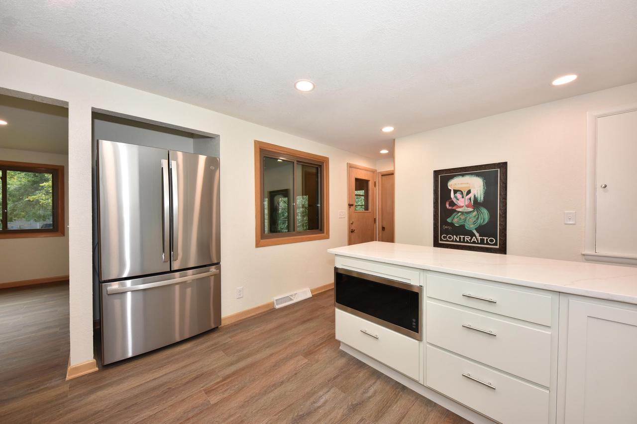 2315 West Apple Tree ROAD