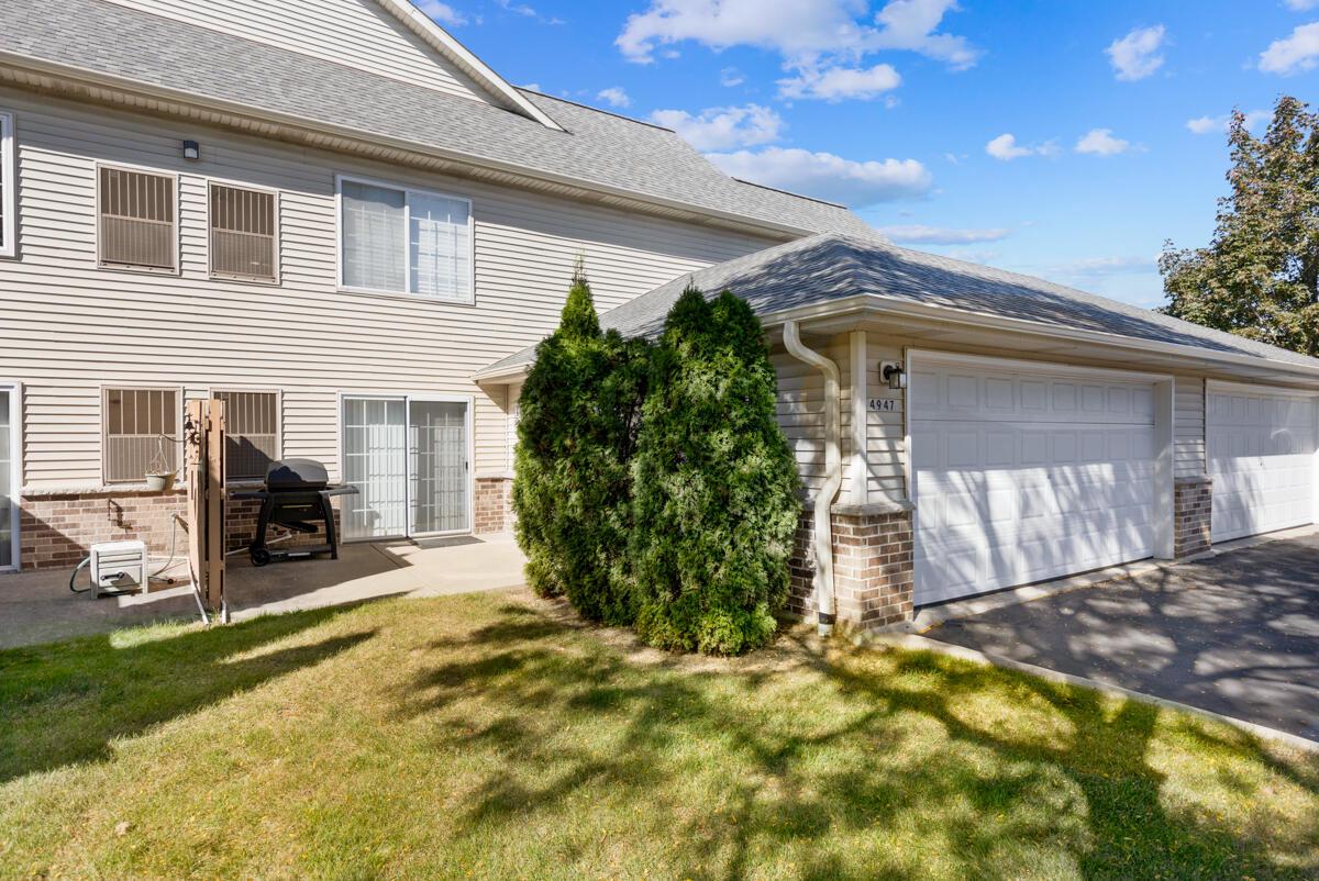 4947 West Maple Leaf CIRCLE