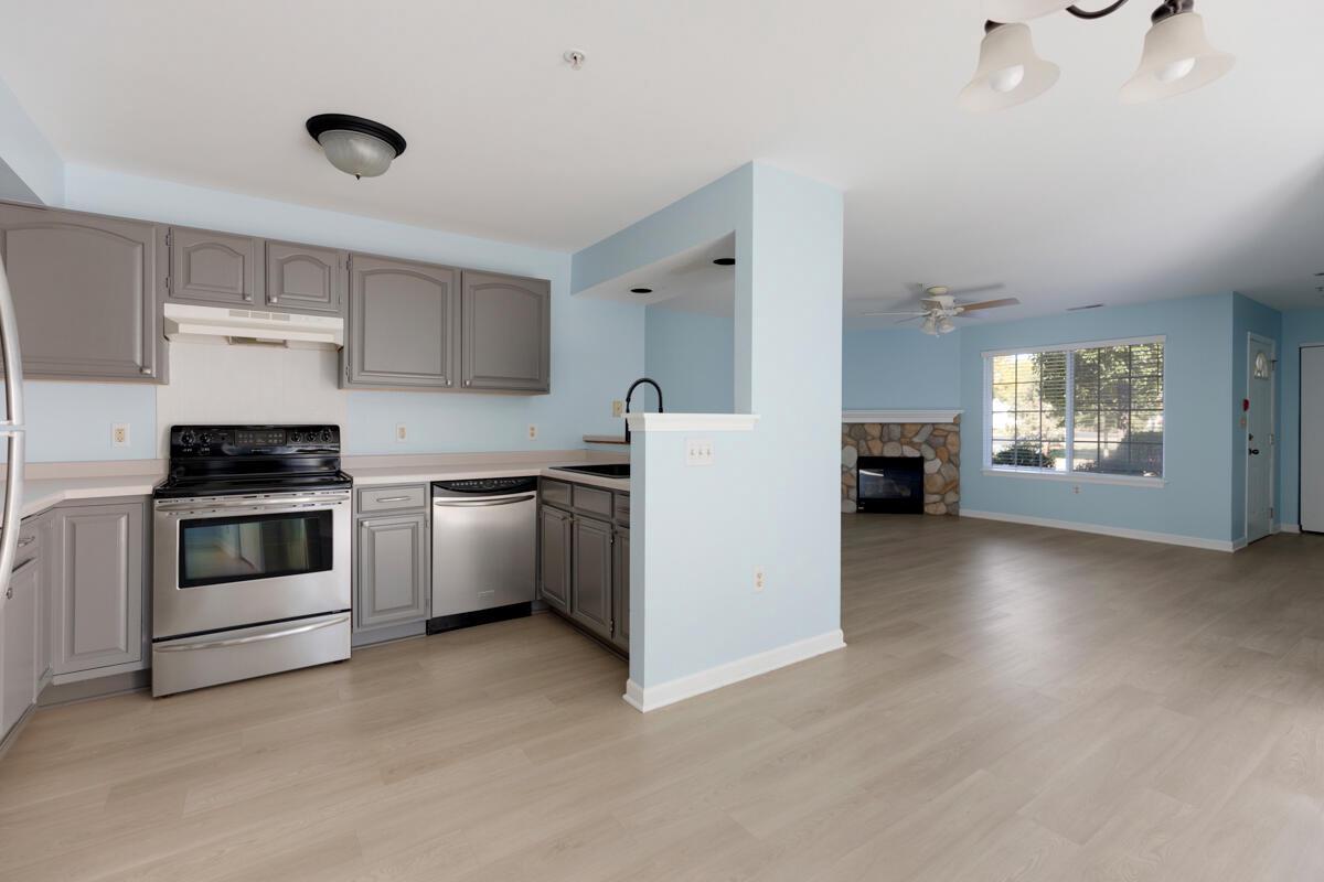 4947 West Maple Leaf CIRCLE