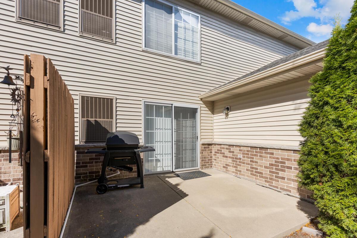 4947 West Maple Leaf CIRCLE