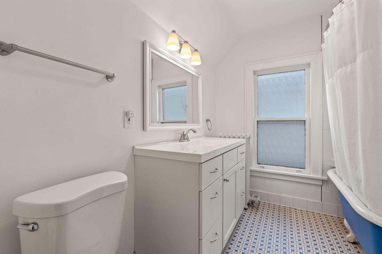 5603 West Washington BOULEVARD