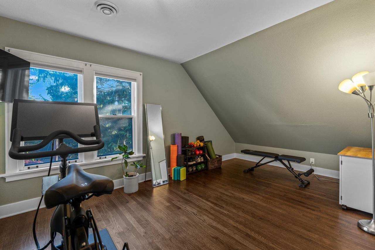 5603 West Washington BOULEVARD