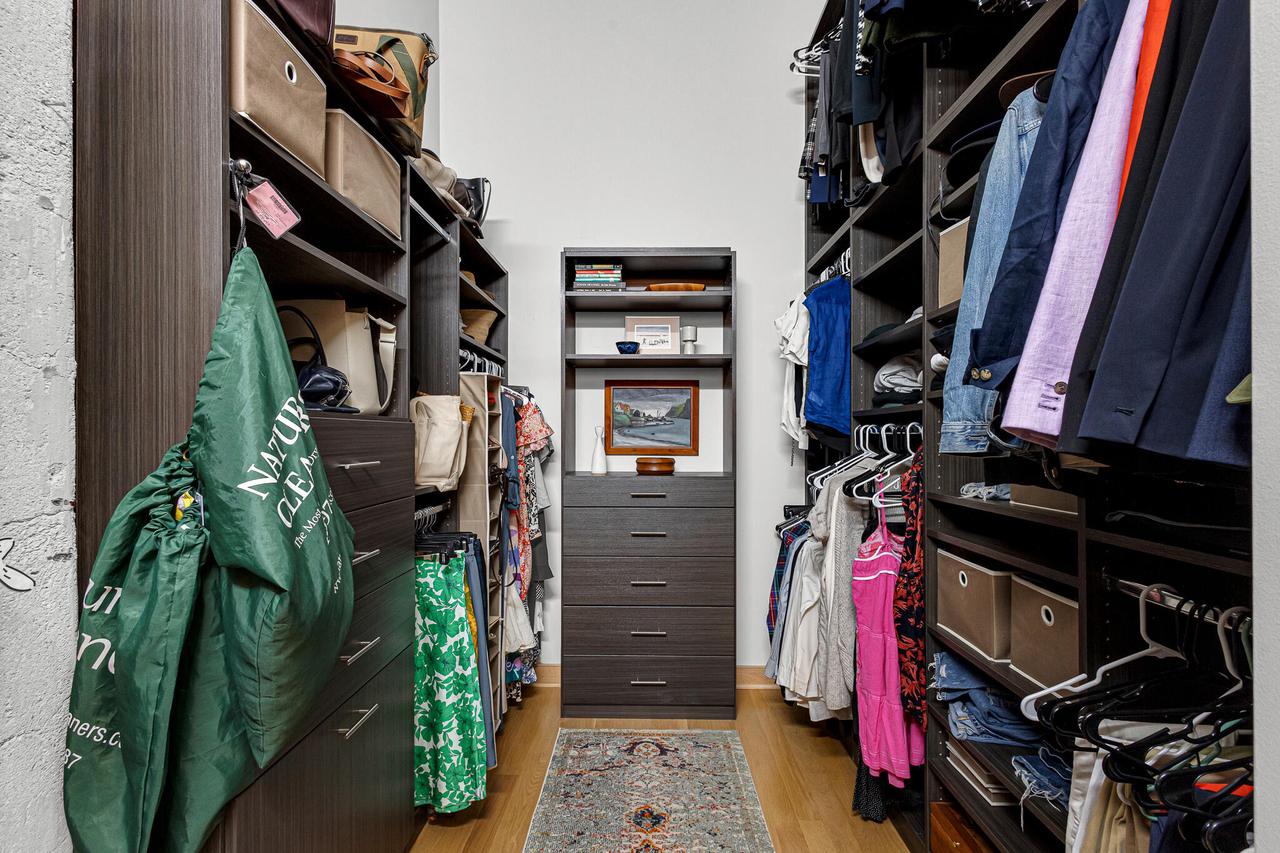 239 East Chicago STREET 709