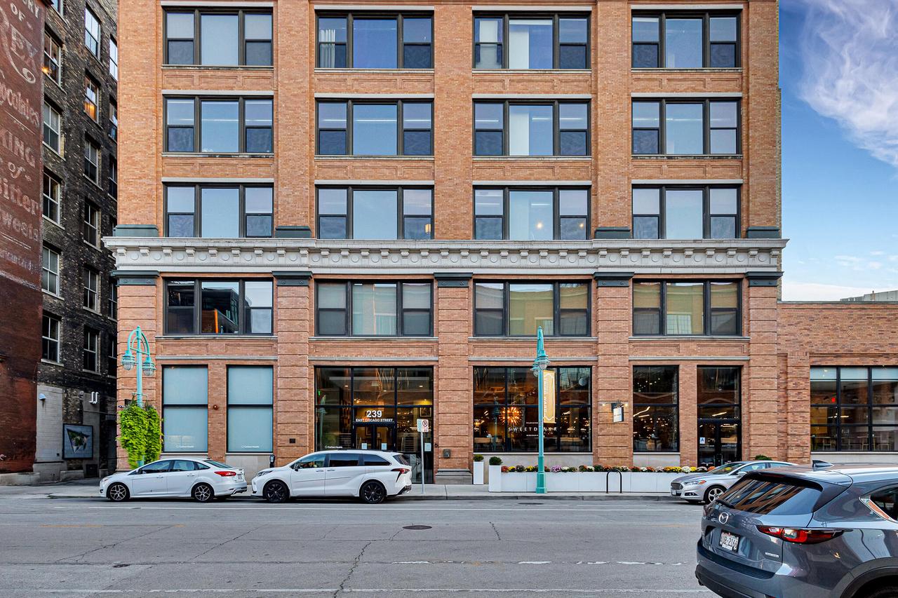 239 East Chicago STREET 709