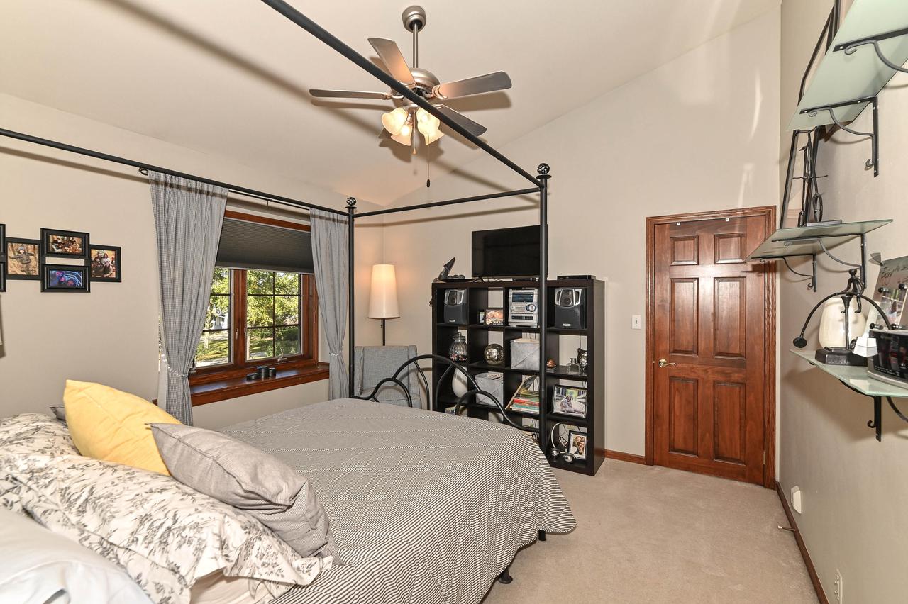 4014 West Abbott AVENUE