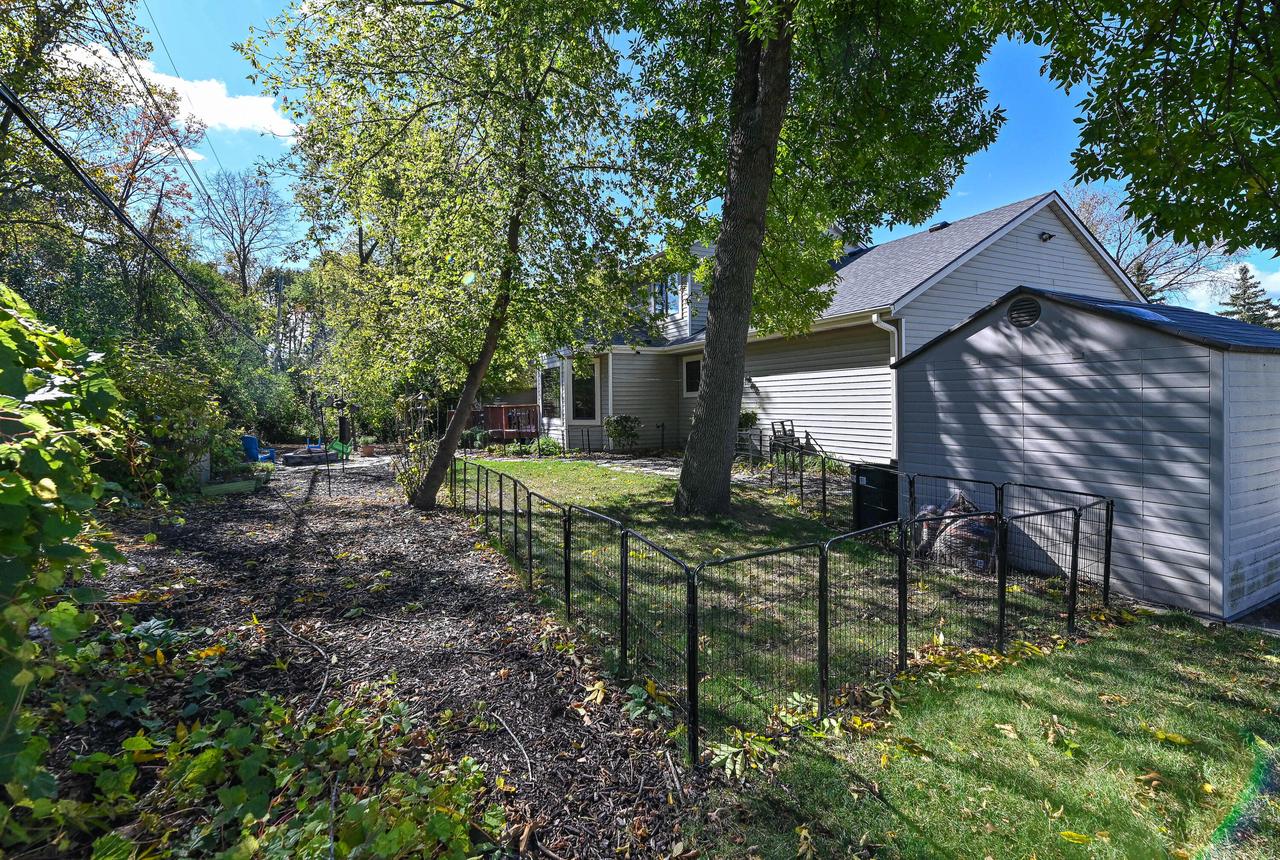 4014 West Abbott AVENUE