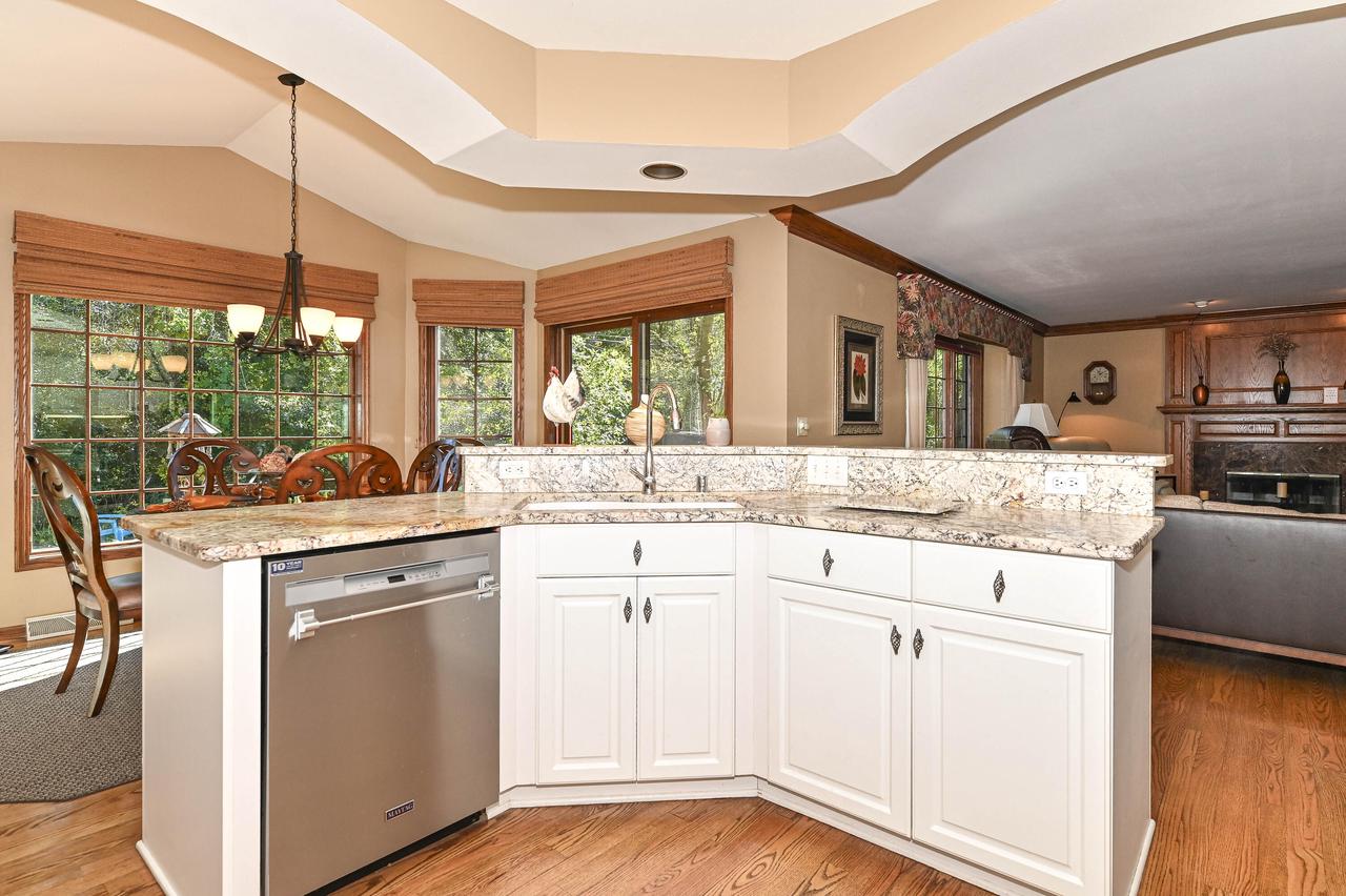 4014 West Abbott AVENUE