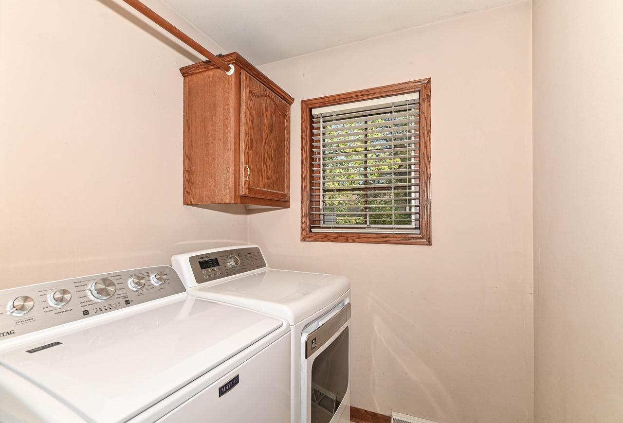 4014 West Abbott AVENUE