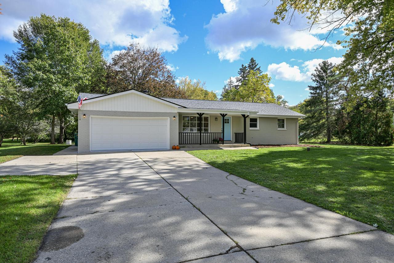 11446 North Glenwood DRIVE