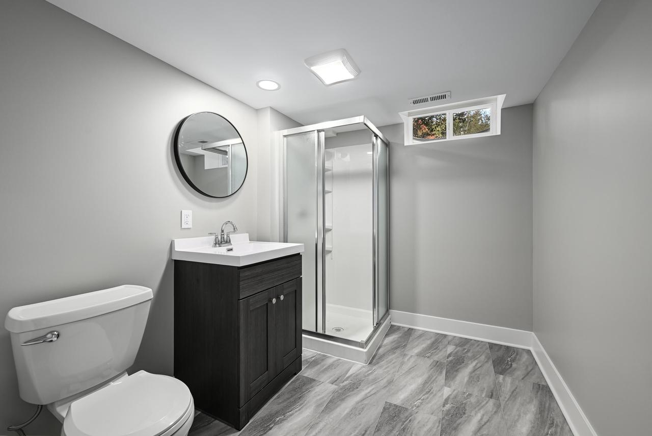 11446 North Glenwood DRIVE