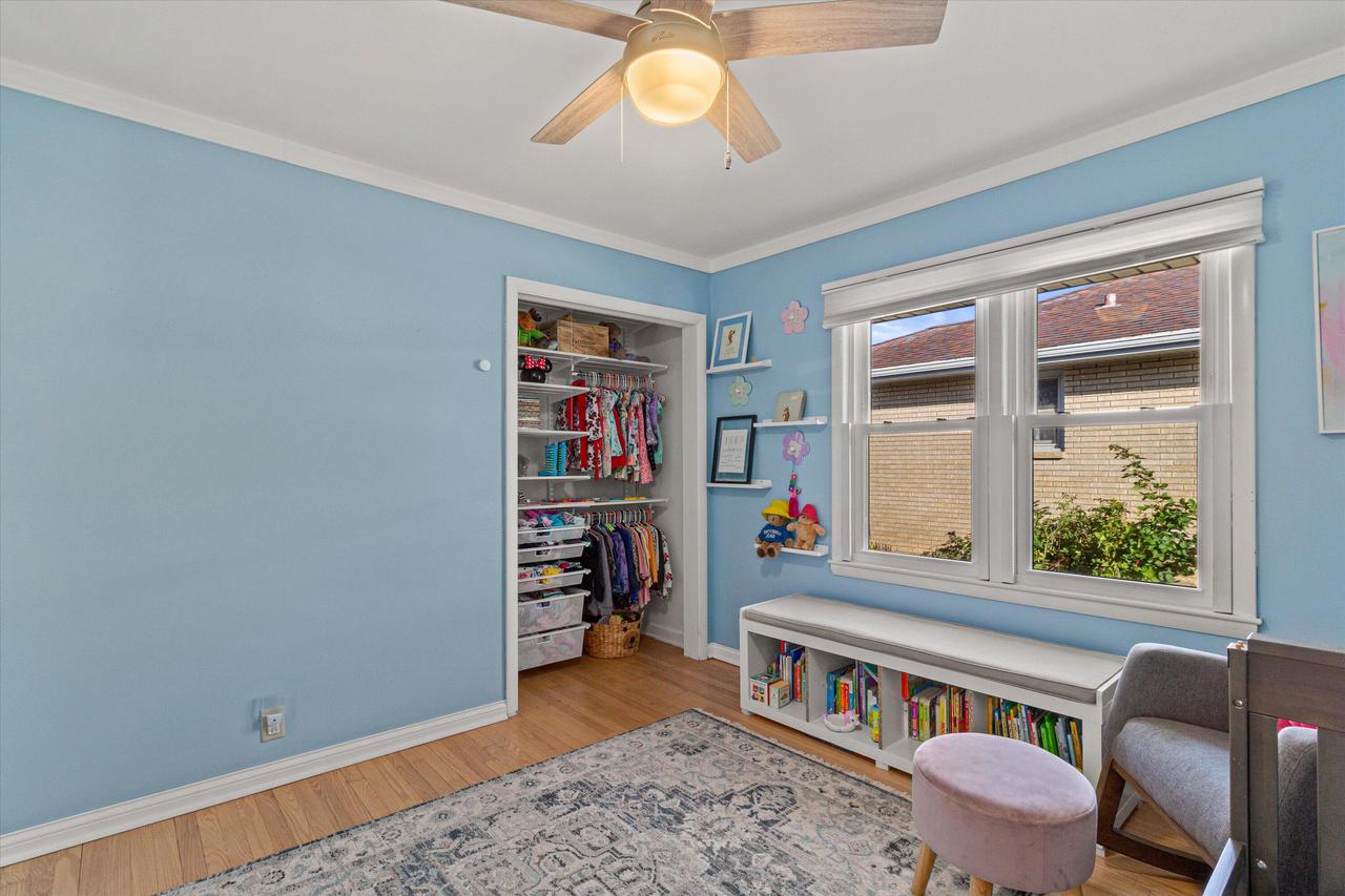 5423 North Lydell AVENUE