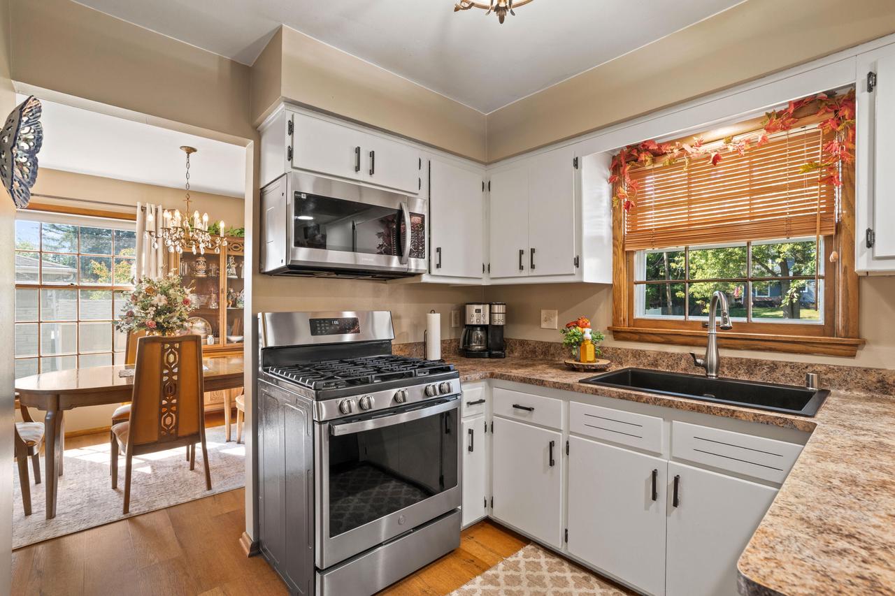 3315 South 121st STREET