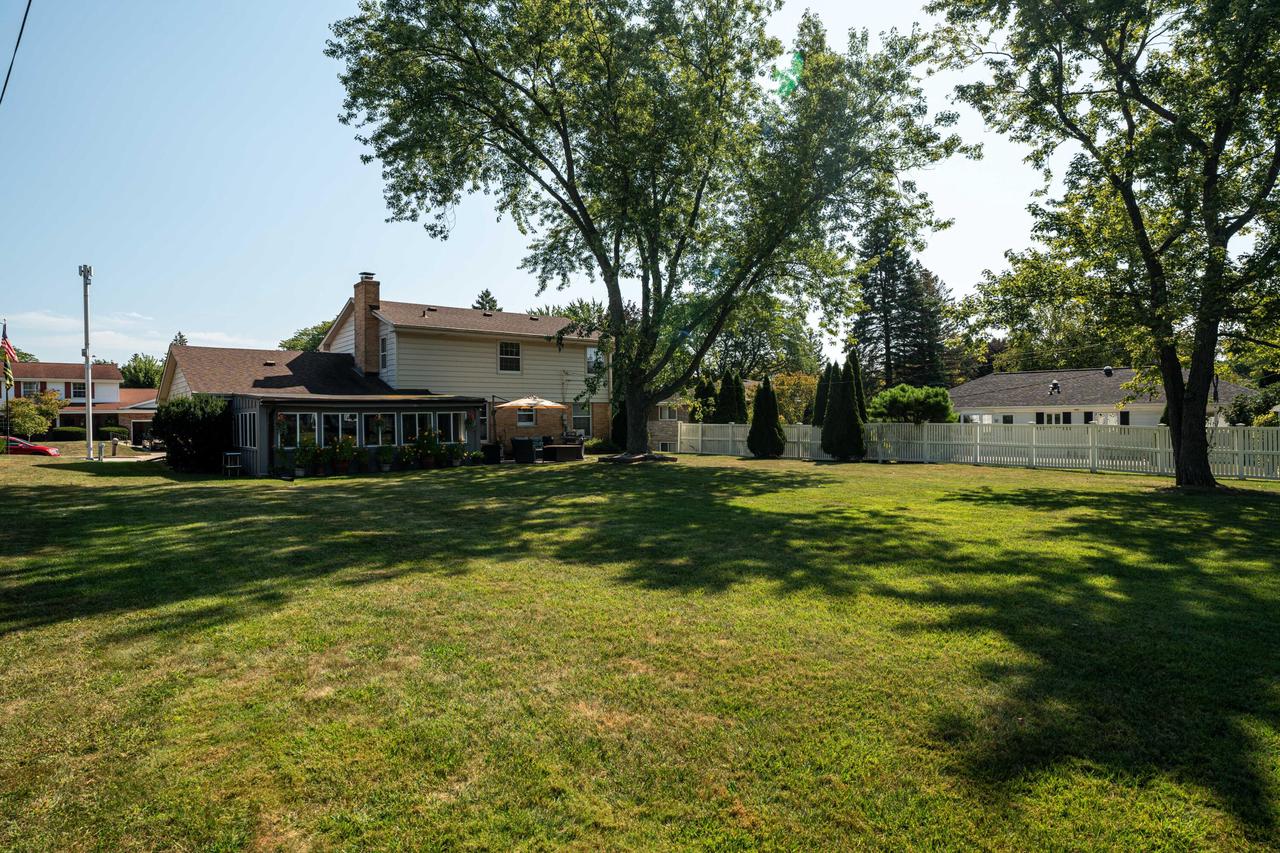 3315 South 121st STREET