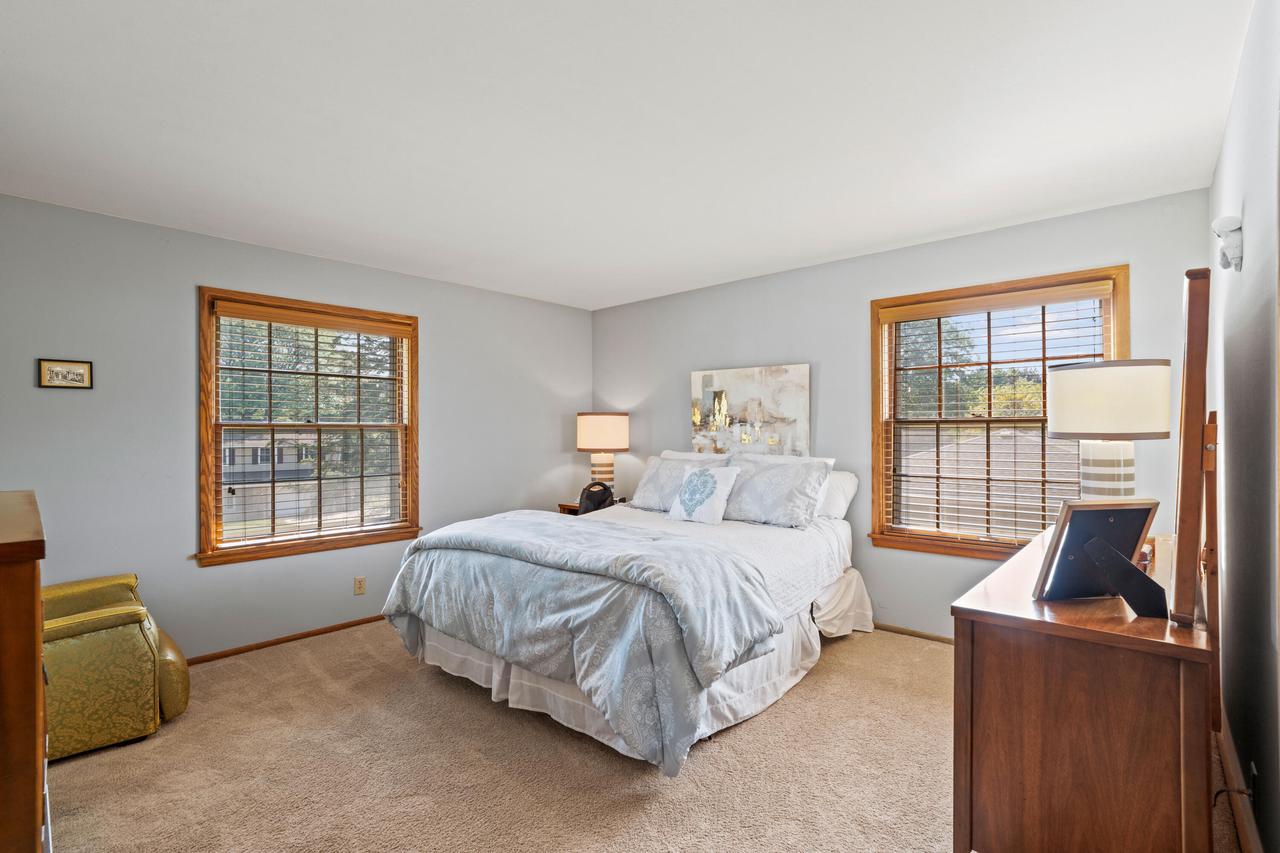 3315 South 121st STREET