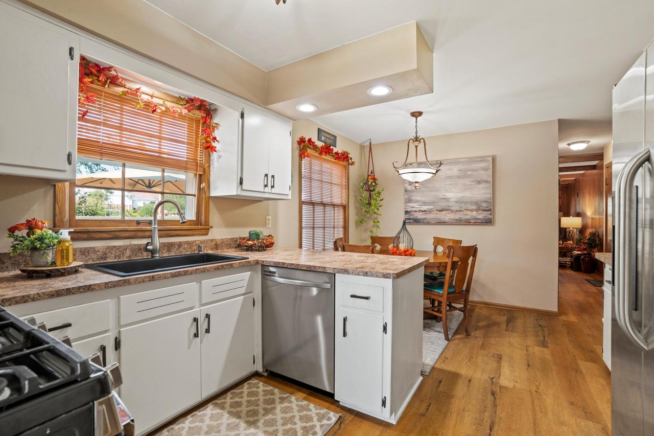 3315 South 121st STREET