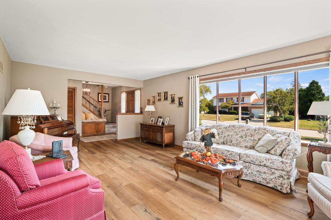 3315 South 121st STREET