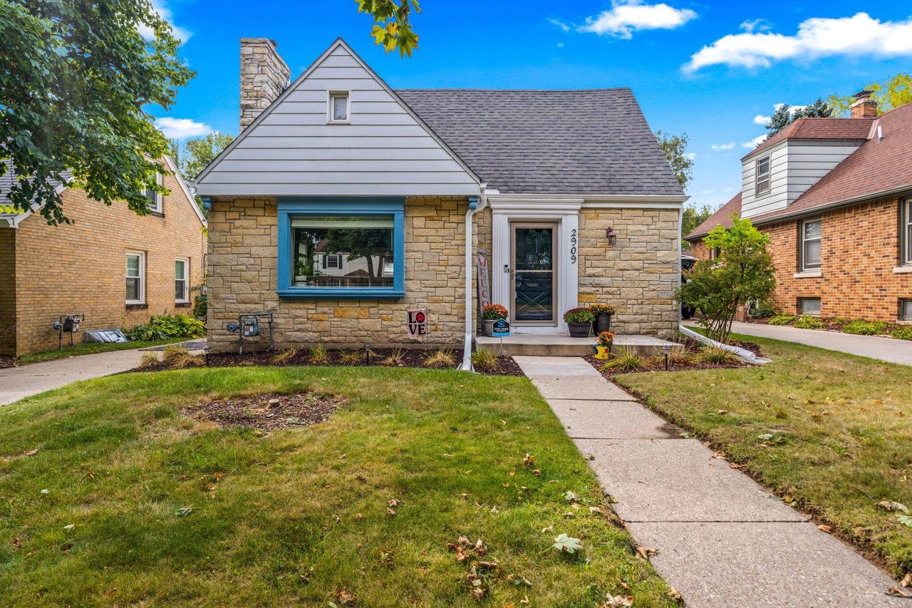 2909 North 68th STREET