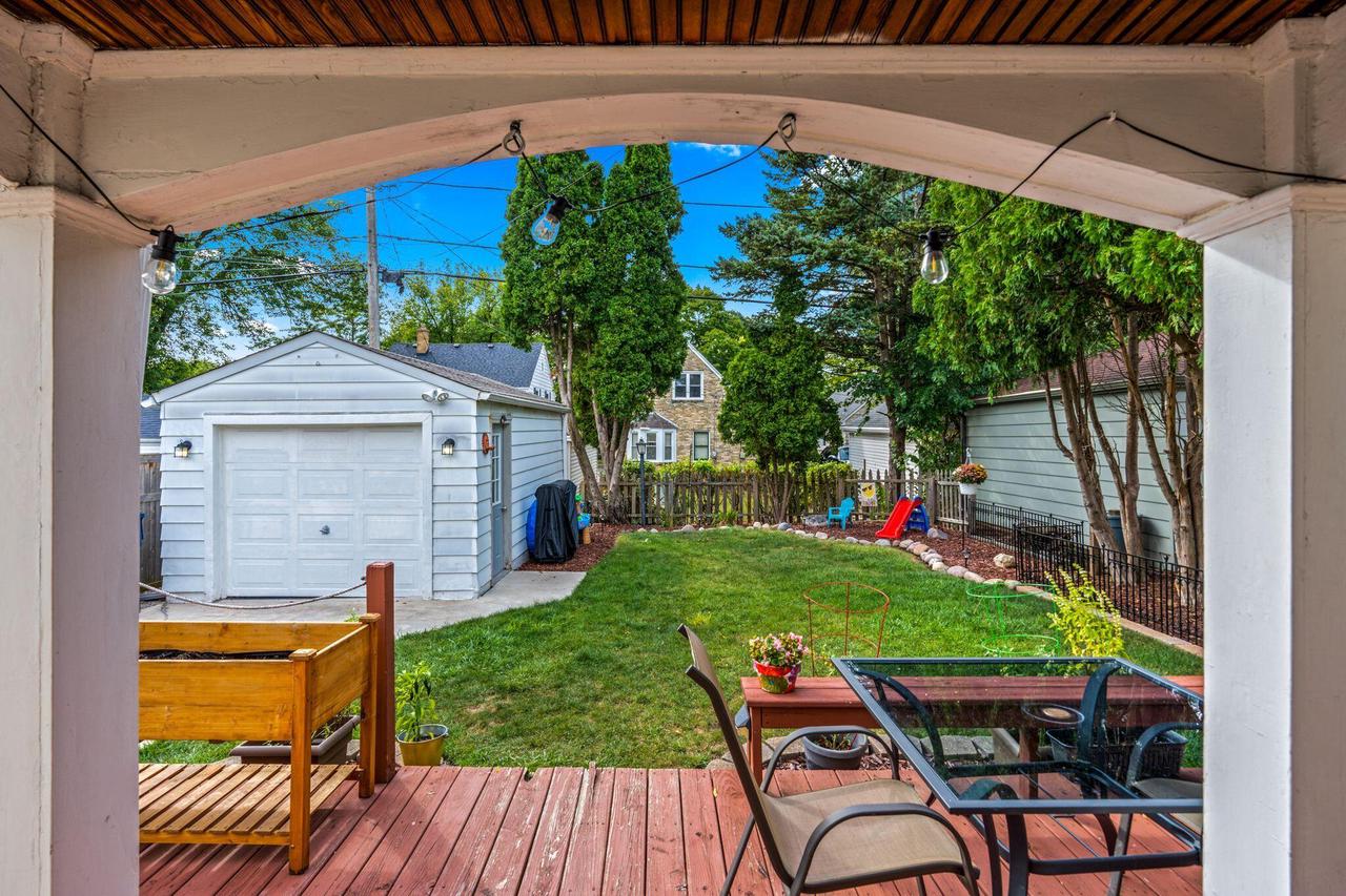 2909 North 68th STREET