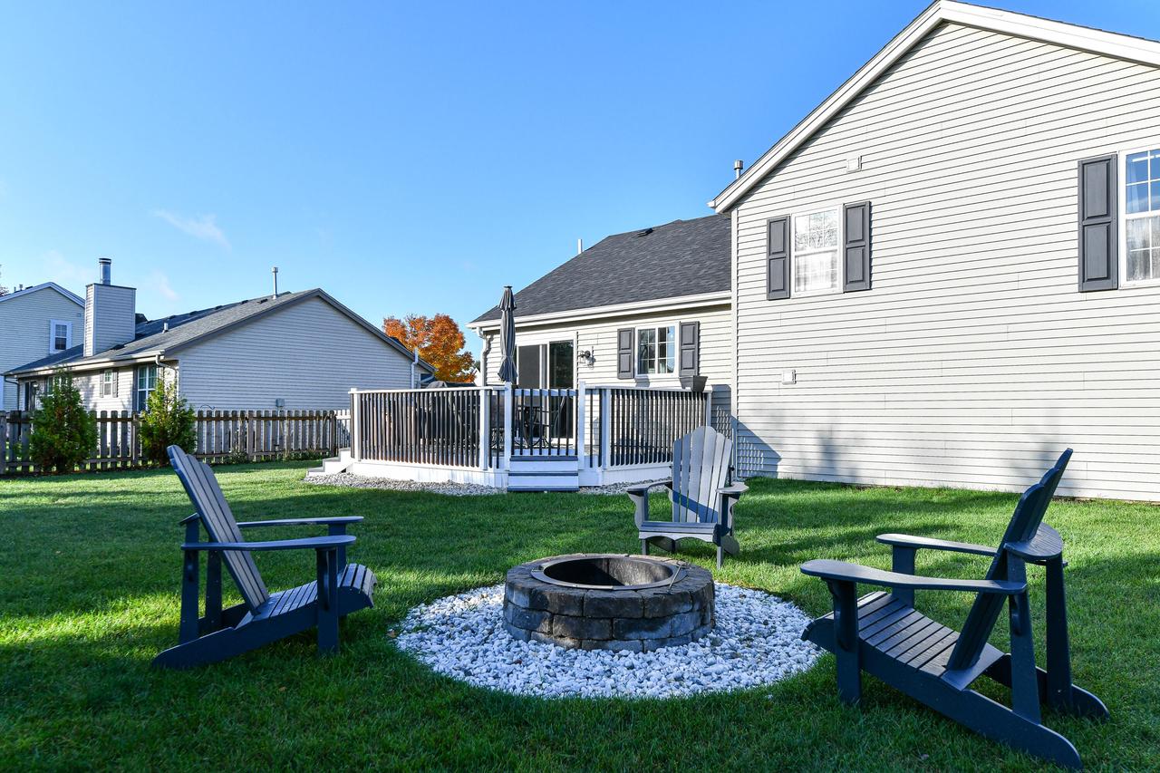 3615 Applewood DRIVE