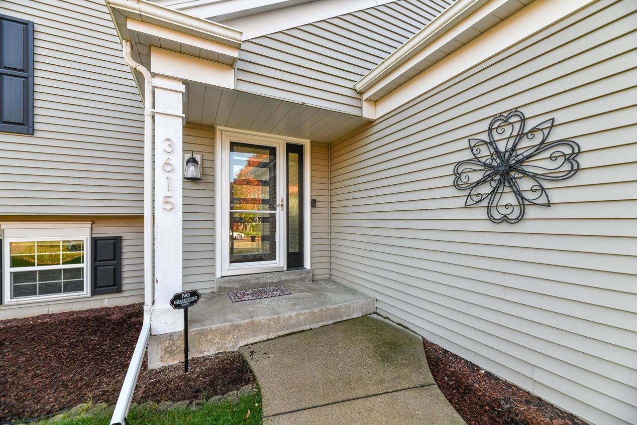 3615 Applewood DRIVE