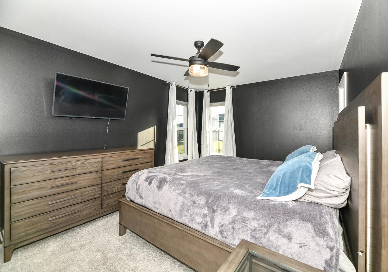 3615 Applewood DRIVE