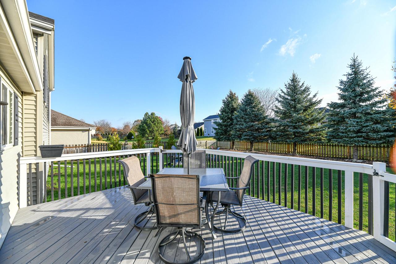 3615 Applewood DRIVE