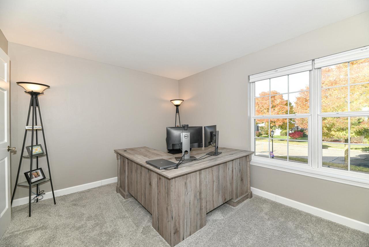 3615 Applewood DRIVE