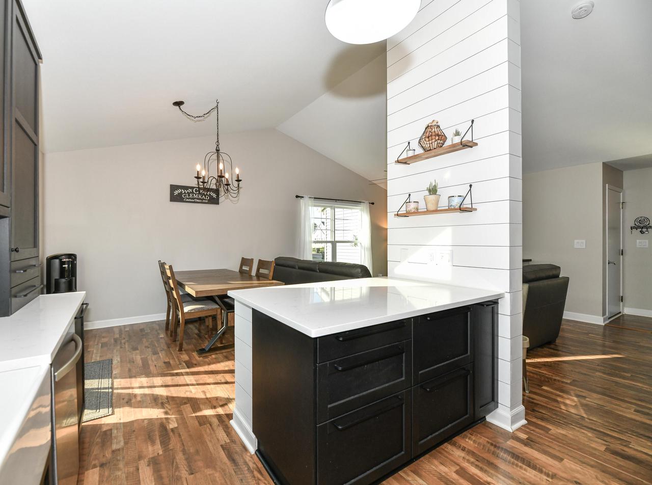 3615 Applewood DRIVE