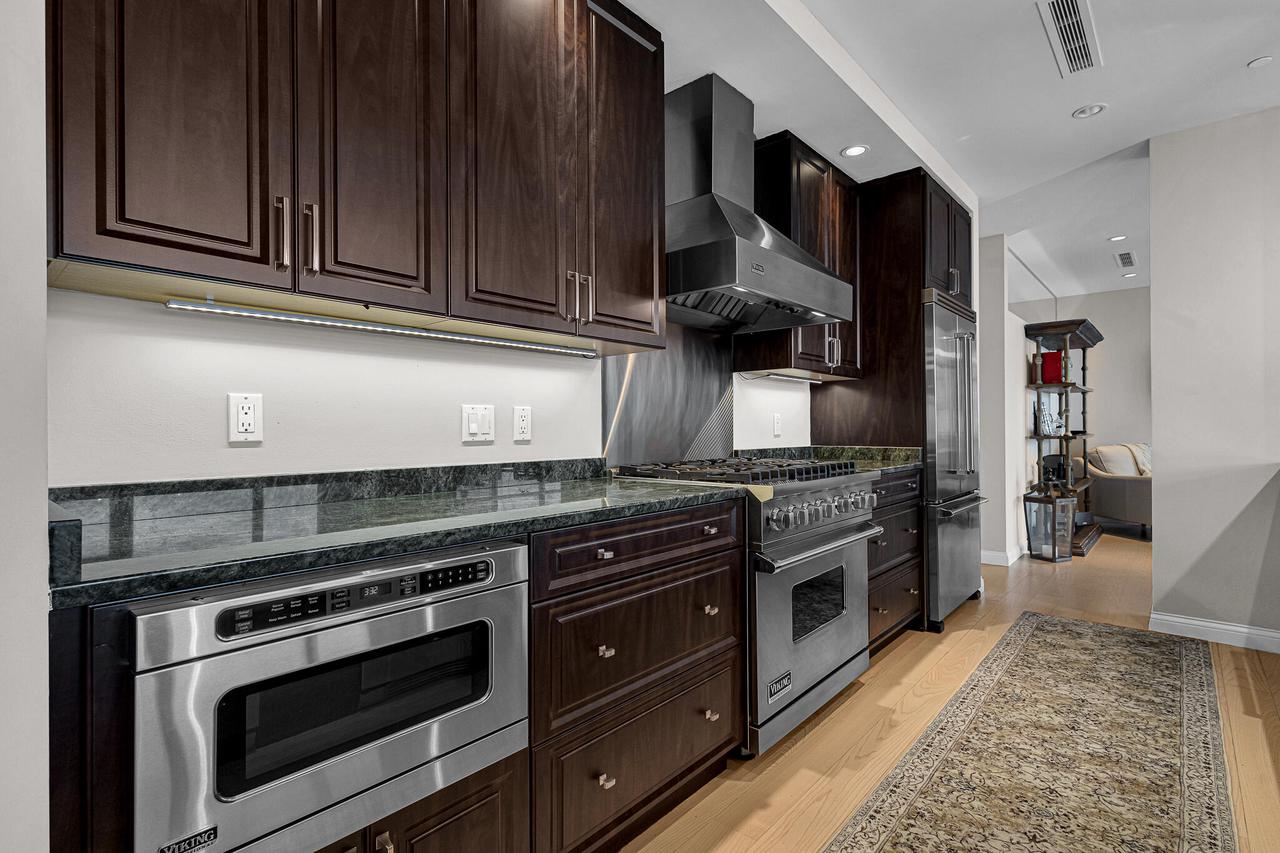 106 West Seeboth STREET 1004